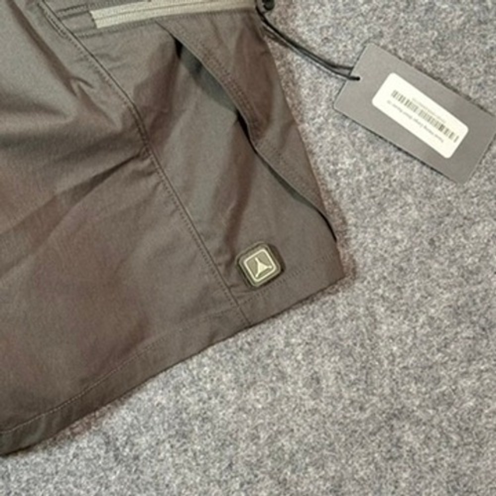 Triple Aught Design Raven Travel Hiking Cargo Shorts Women Size 10 Hiking NWT - Picture 3 of 10